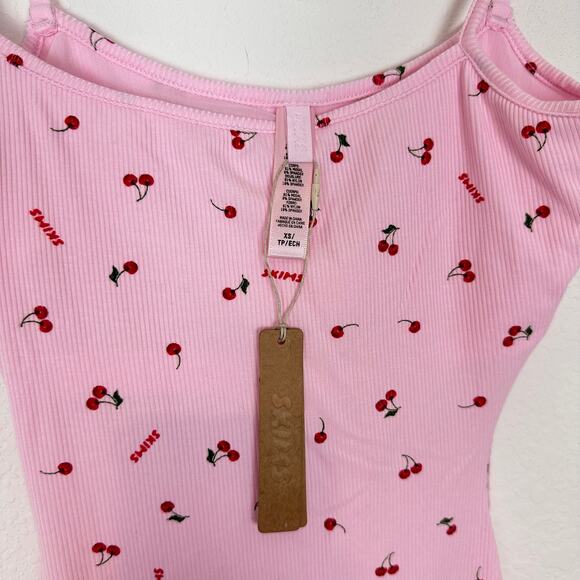 RARE NWT SKIMS SOFT LOUNGE SCOOP ONESIE IN CHERRY BLOSSOM PRINT SIZE XS - Picture 7 of 9